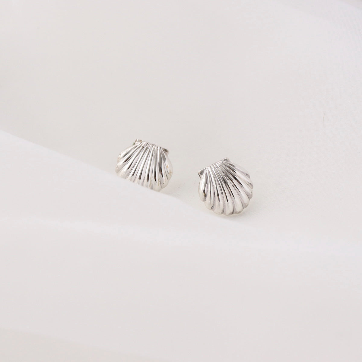 925 sterling silver Scallop Seashell stud earrings cowrie shell statement earrings-2