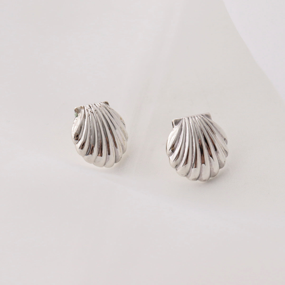 925 sterling silver Scallop Seashell stud earrings cowrie shell statement earrings-2