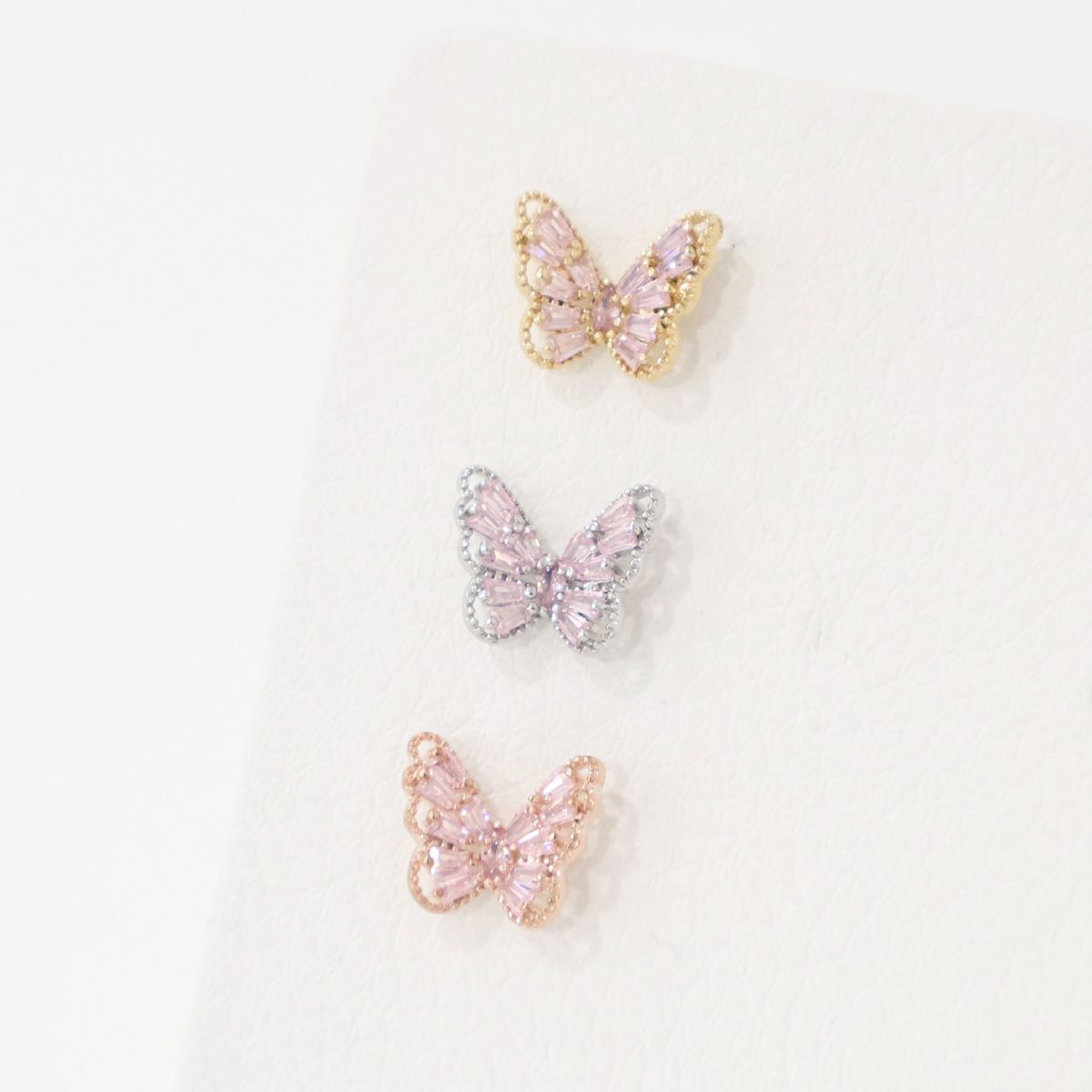 Three-dimensional Butterfly design with a baguette Cubic setting Cartilage Piercing Colorful Pushpin Forward Helix Earring Helix Piercing screw back ball ,Cartilage piercing ,Tragus Earrings