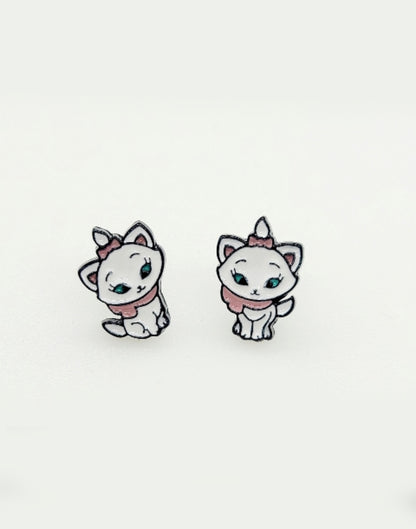 Cute Disney characters earrings Marie cat unbalance earrings