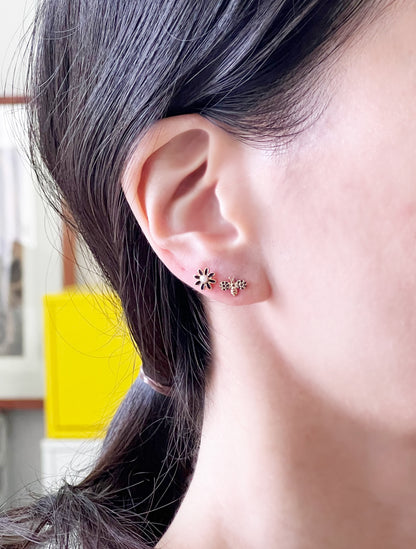 Black cubic setting tiny honey bee and daisy flower earrings