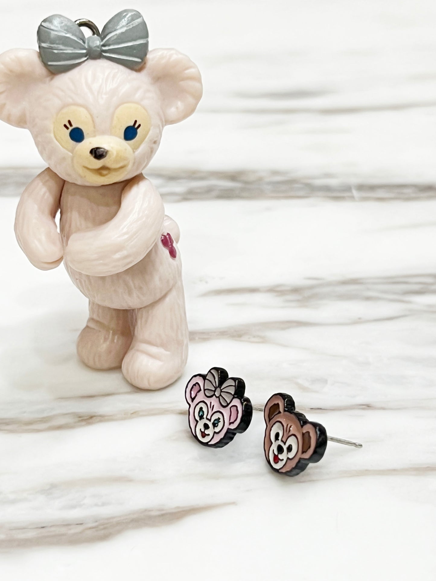 Disney-licensed Duffy the Disney Bear stud earrings, cute earrings