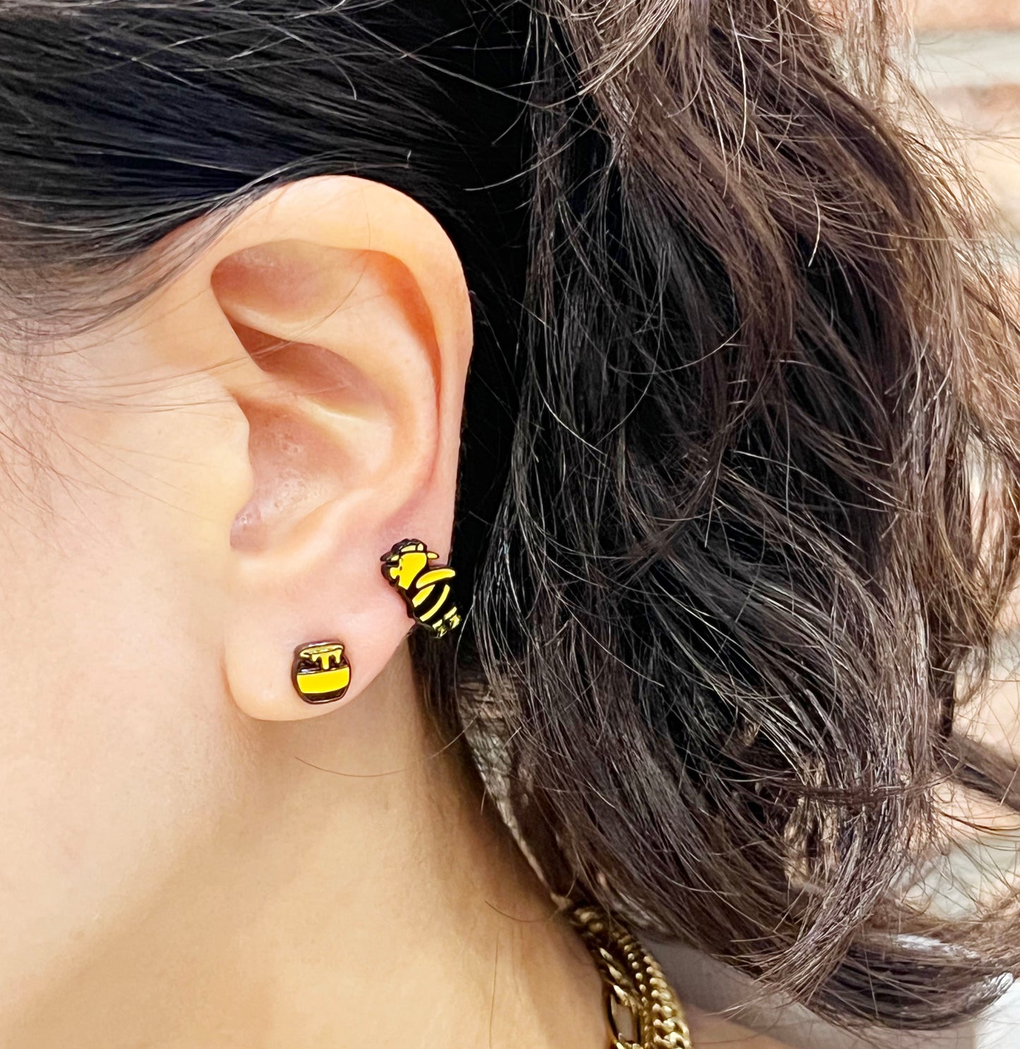 Disney-licensed characters earrings, set of 3 Winnie the Pooh and honey bee, a jar of honey unbalanced stud earrings