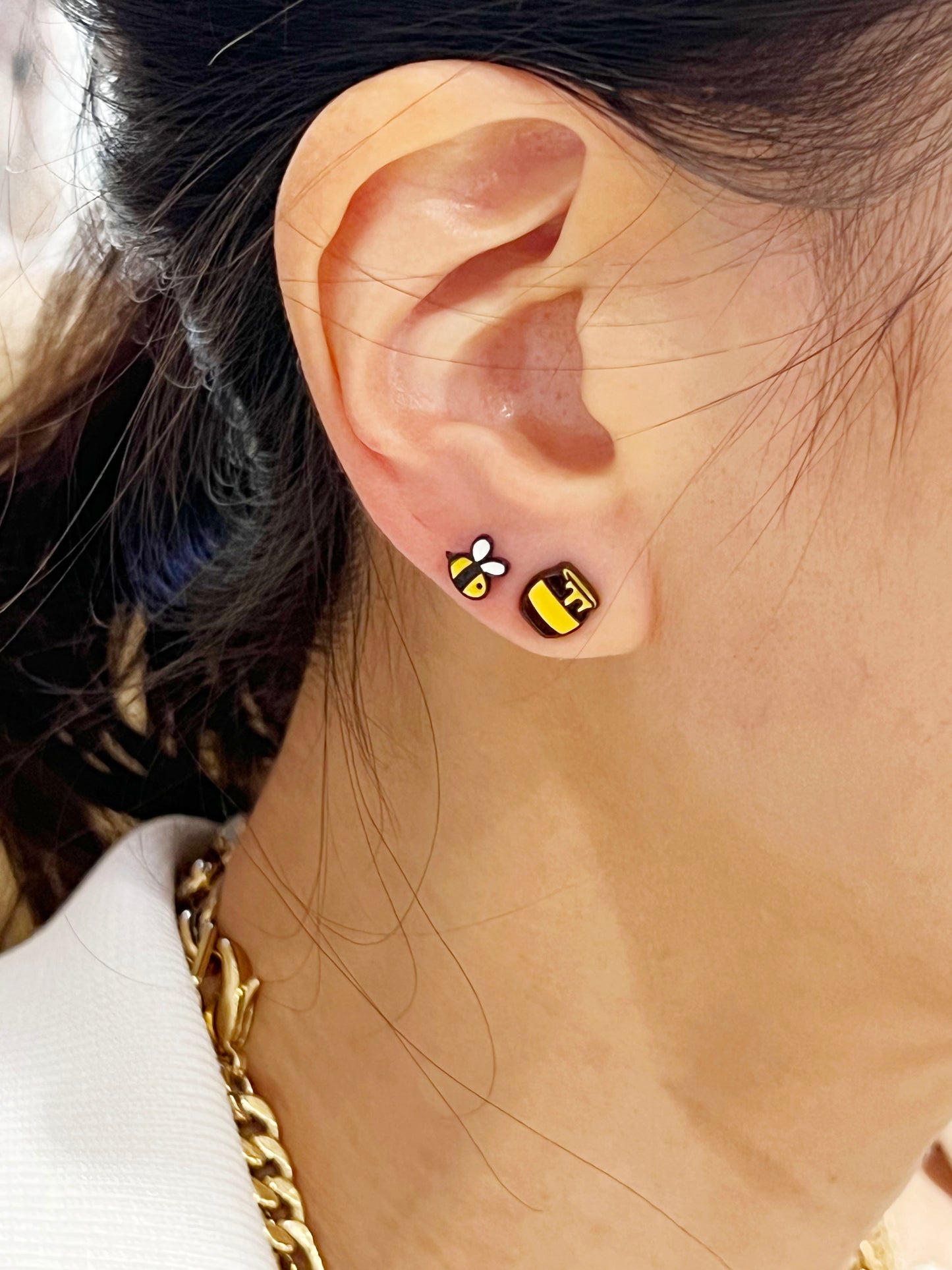 Disney-licensed characters earrings, set of 3 Winnie the Pooh and honey bee, a jar of honey unbalanced stud earrings
