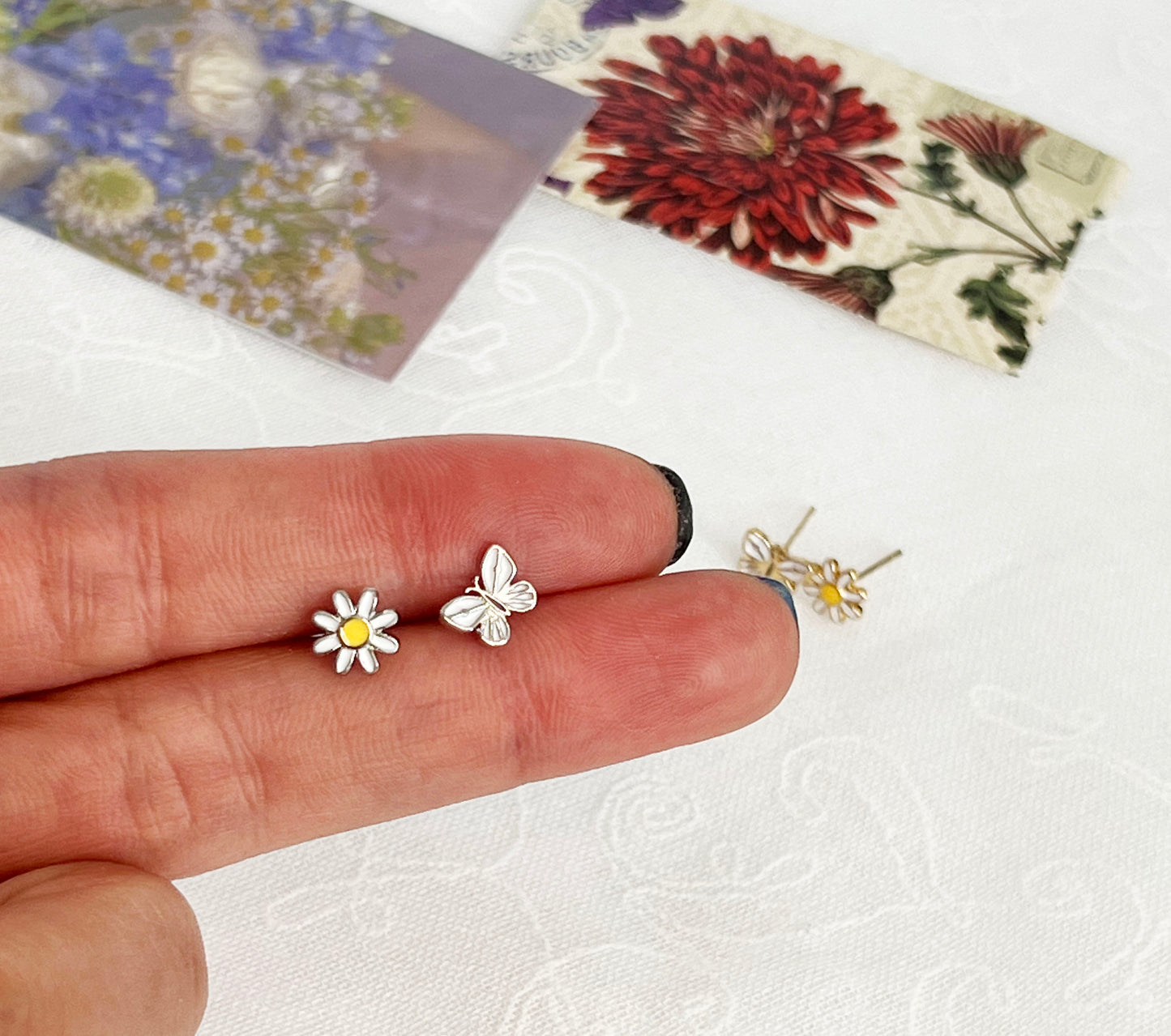 Tiny and Cute butterfly and daisy flower earrings