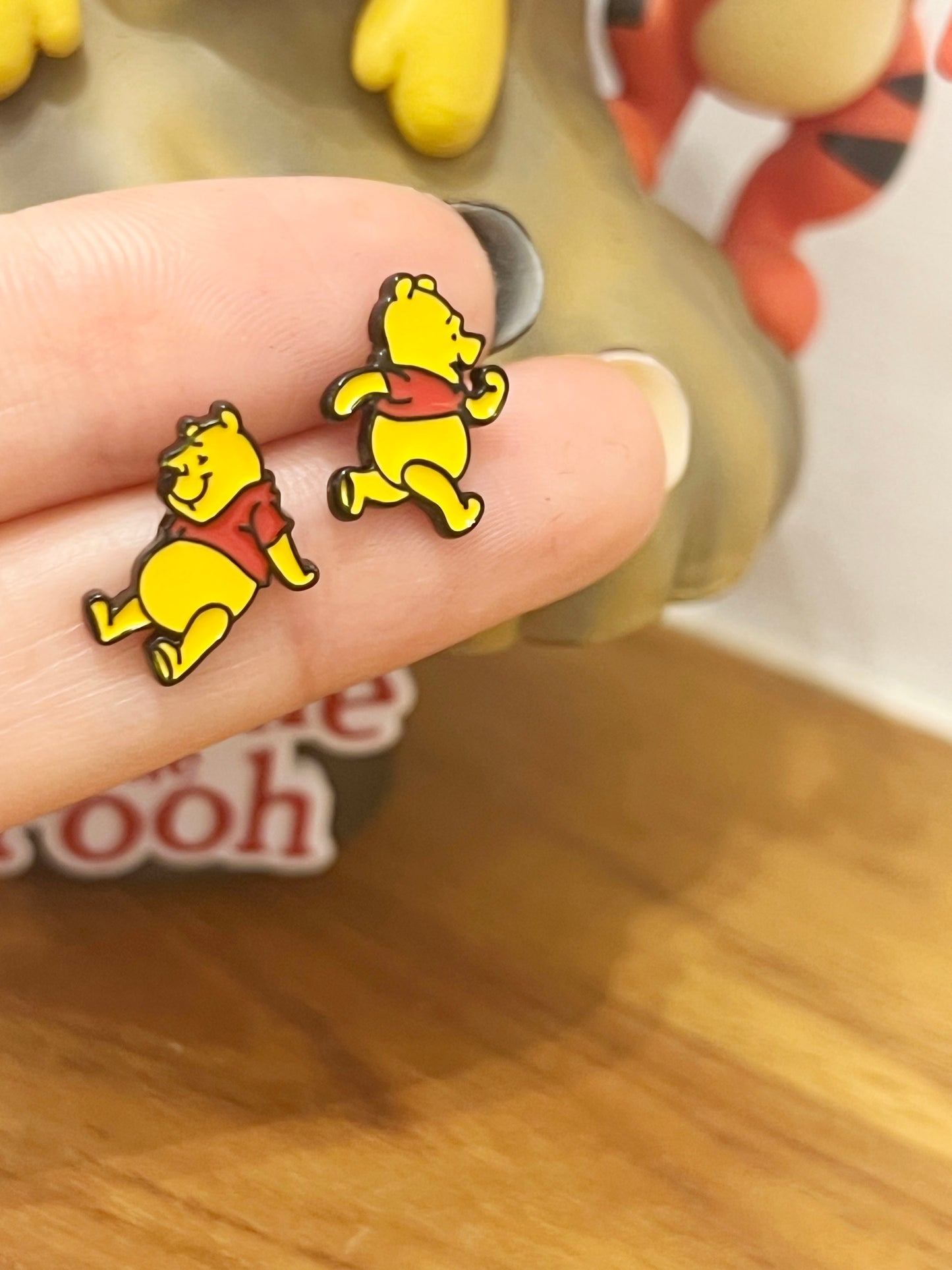 Disney-licensed characters earrings, Winnie the Pooh unbalance stud earrings