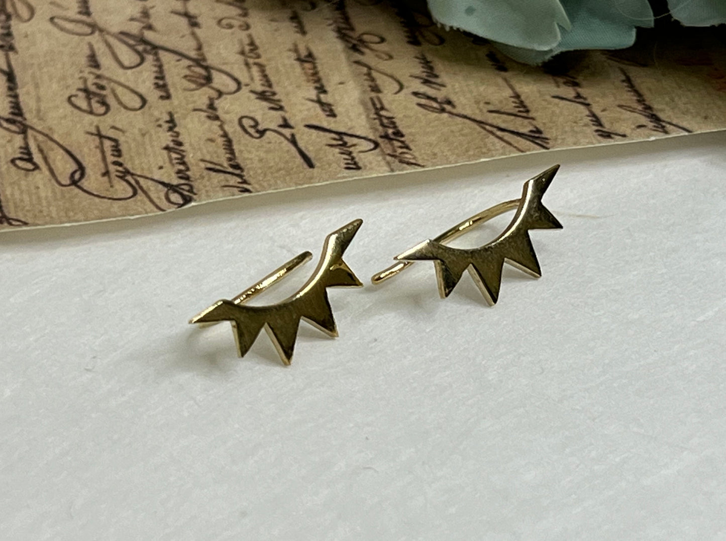 Starburst Ear pin, Saw tooth Ear Crawler ,Cogwheel Ear Climber,Ear Cuff