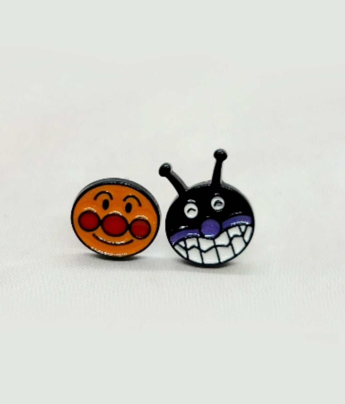 Cute Anpanman and Baikinman unbalance earrings, Kawaii  earrings