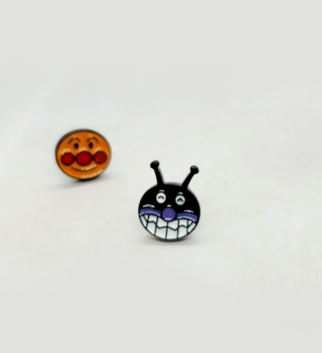 Cute Anpanman and Baikinman unbalance earrings, Kawaii  earrings