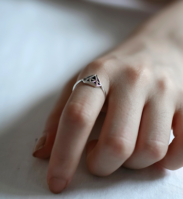 925 Sterling Silver Diamond Shape Cutout Ring