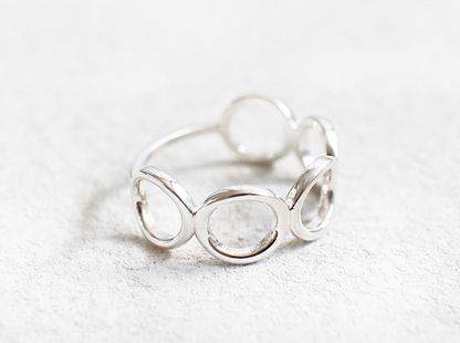 925 Sterling Silver open Circles Geomatric Statement Ring