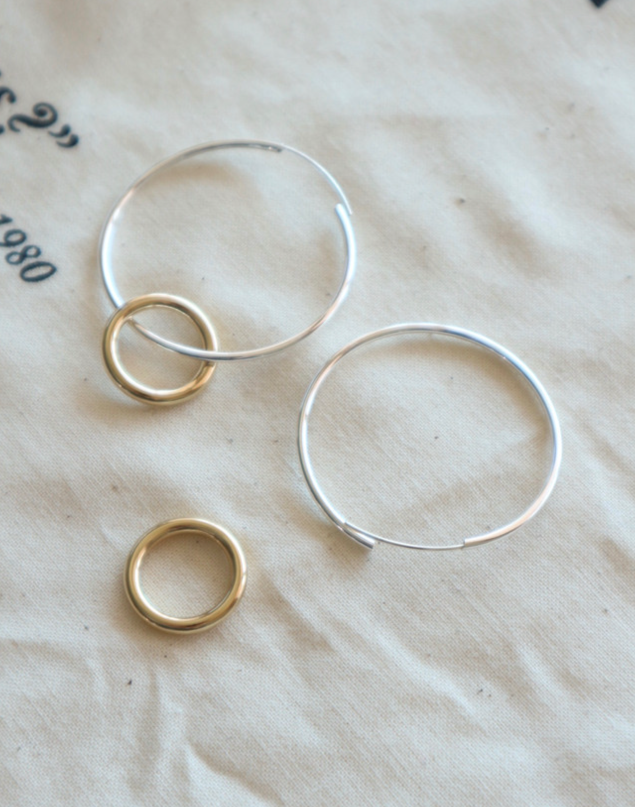 925 sterling silver Two Tone Linked Circles Earrings, Double Circle hoop earrings,Large Hoop Earrings