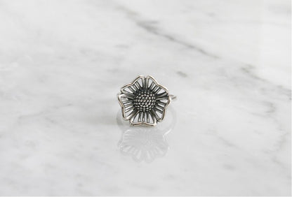 925 sterling silver Daisy flower Statement ring