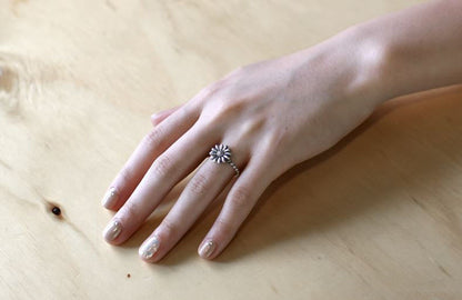 925 sterling silver Big Daisy flower statement  ring