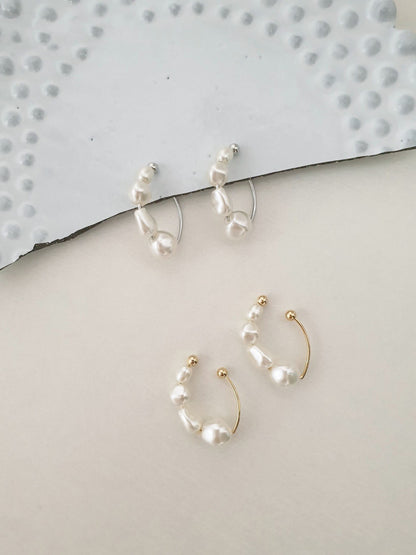 Pearl ear cuff Non pierced conch earcuff Conch pearl earrings conch piercing Huggie ear cuff