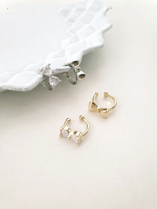 Set of 2 Cubic Bow Ear cuff, Bow Non Piercing Ear Cuffs, Ribbon ear wrap earrings, conch earrings