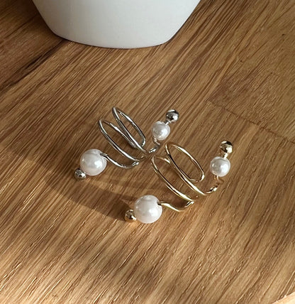 Singel Pearl twisted ear cuff, corss earcuff, Non pierced  earcuff pearl conch earrings