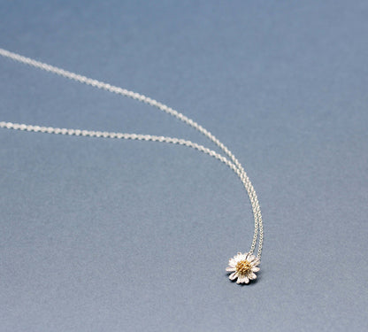 White Daisy flower pendant necklace-3(925 sterling silver / plated over Brass)