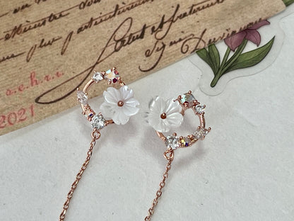 Mother of Pearl Daisy flower and Cubic circle long earrings, Dangle Flower cubic wreath earrings