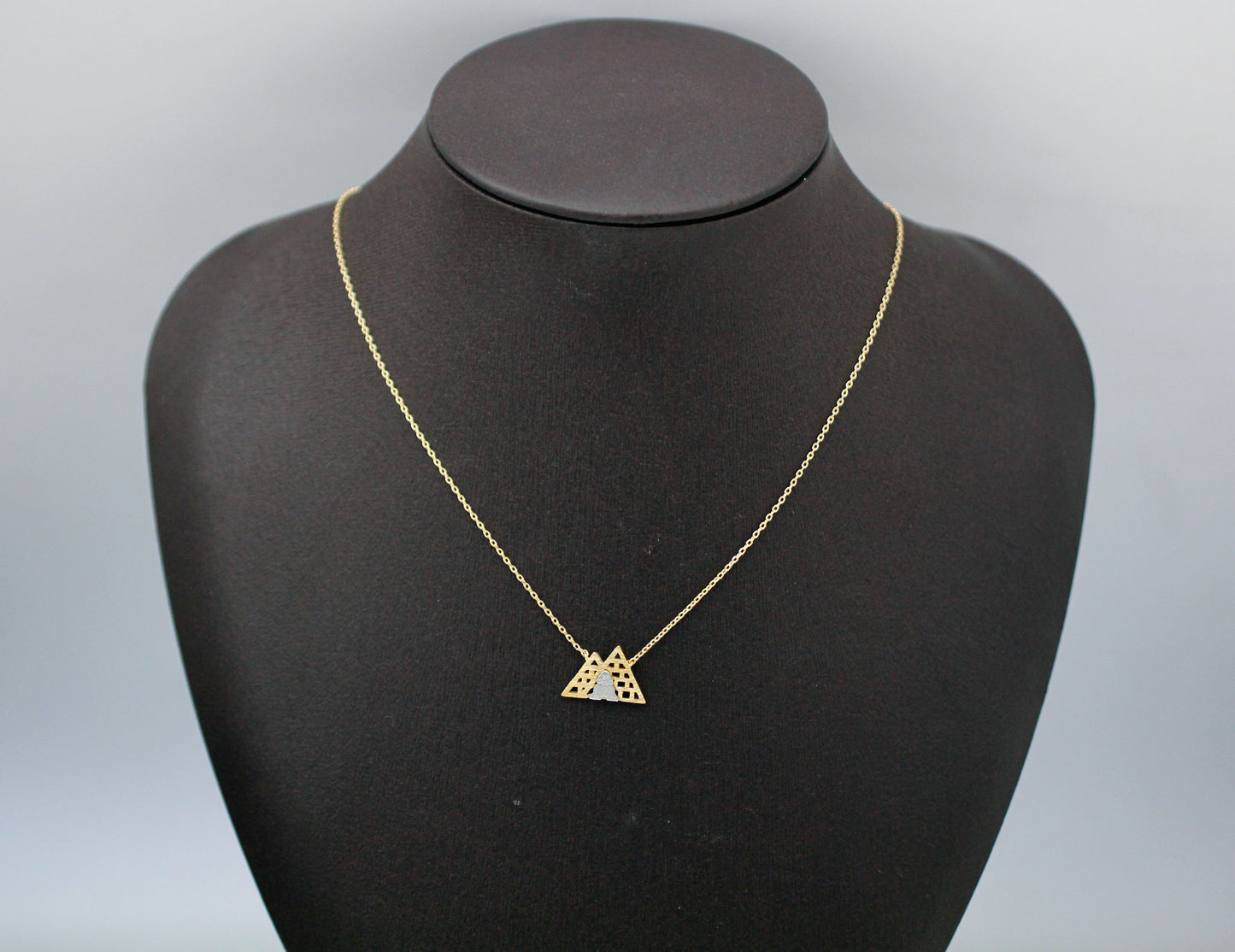 Egyptian pyramids and Sphinx Necklace, Ancient Egyptian pyramids necklace