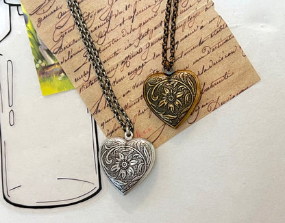 Antique style Heart Locket Necklace, N0308S