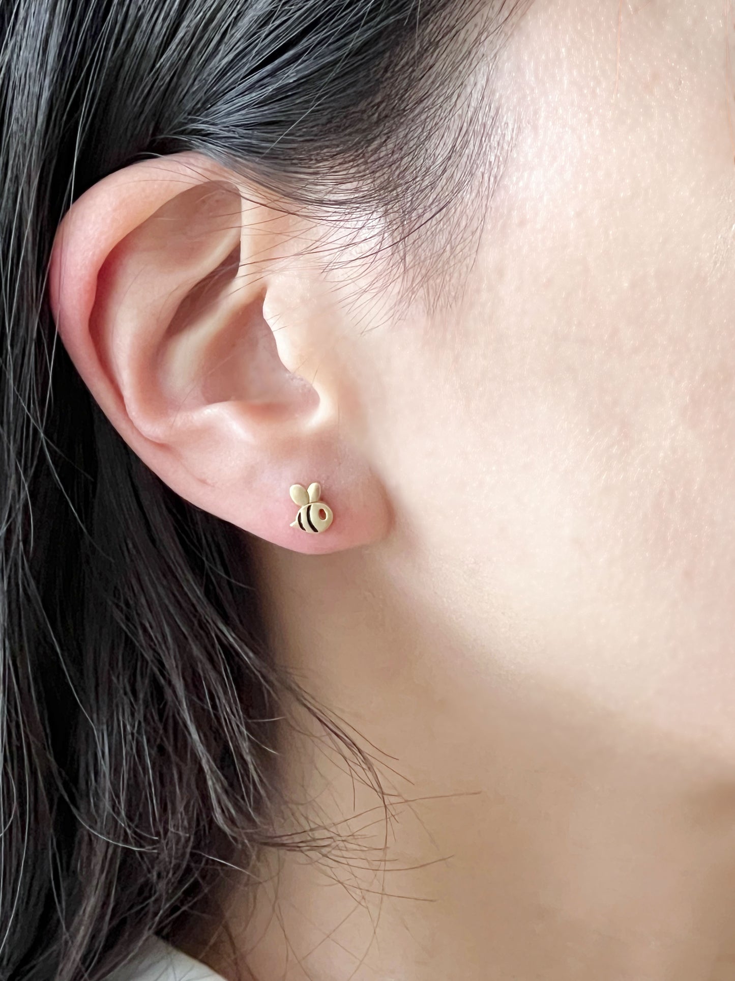 Cute Honeybee stud earrings, Bee earrings in 2 colors