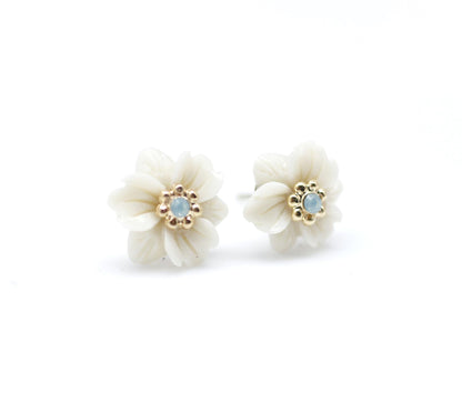 Antique and Vintage White Daisy Flower earrings detailed in swarovski stone