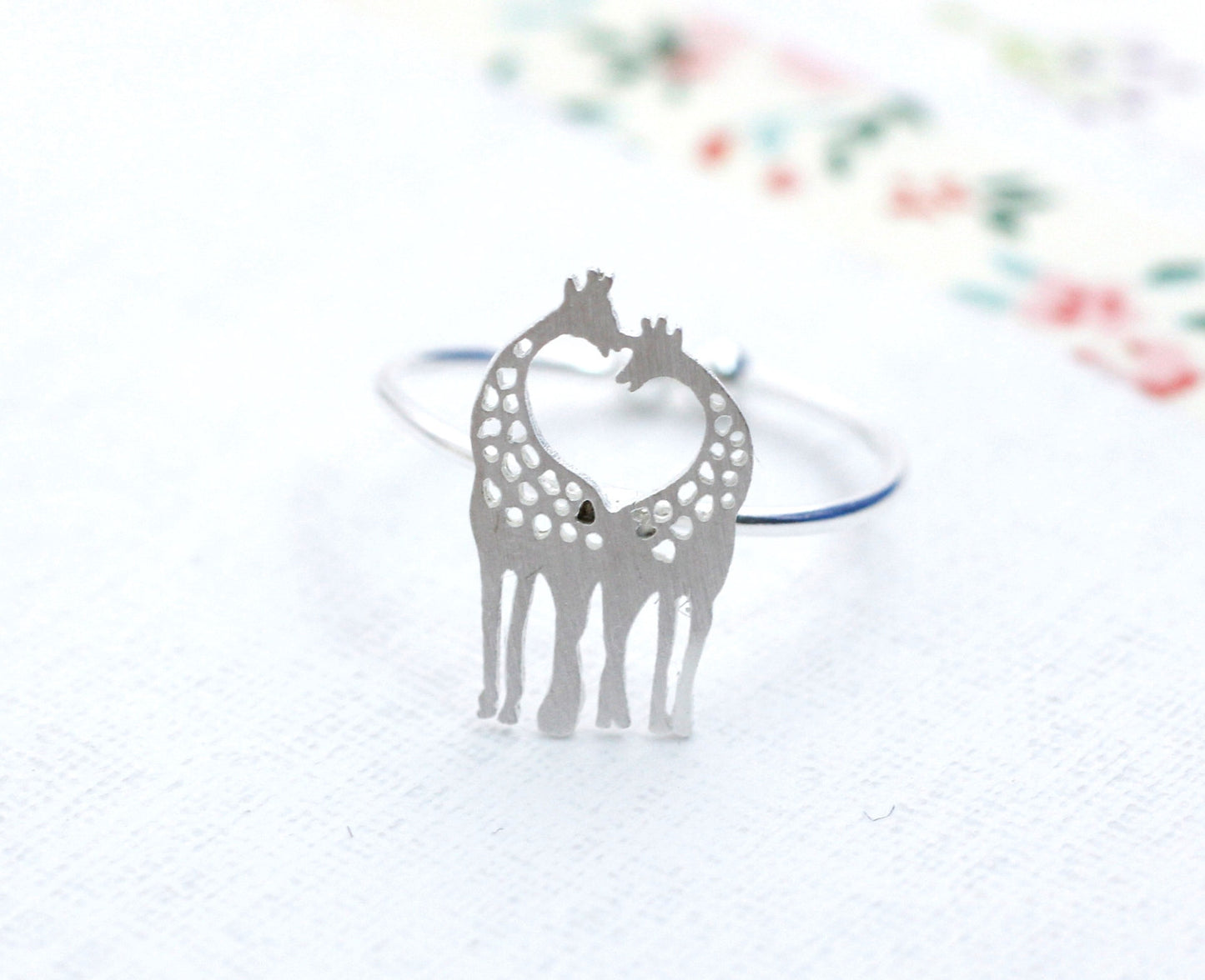 Loving Giraffe adjustable ring in silver/ gold, R0009G