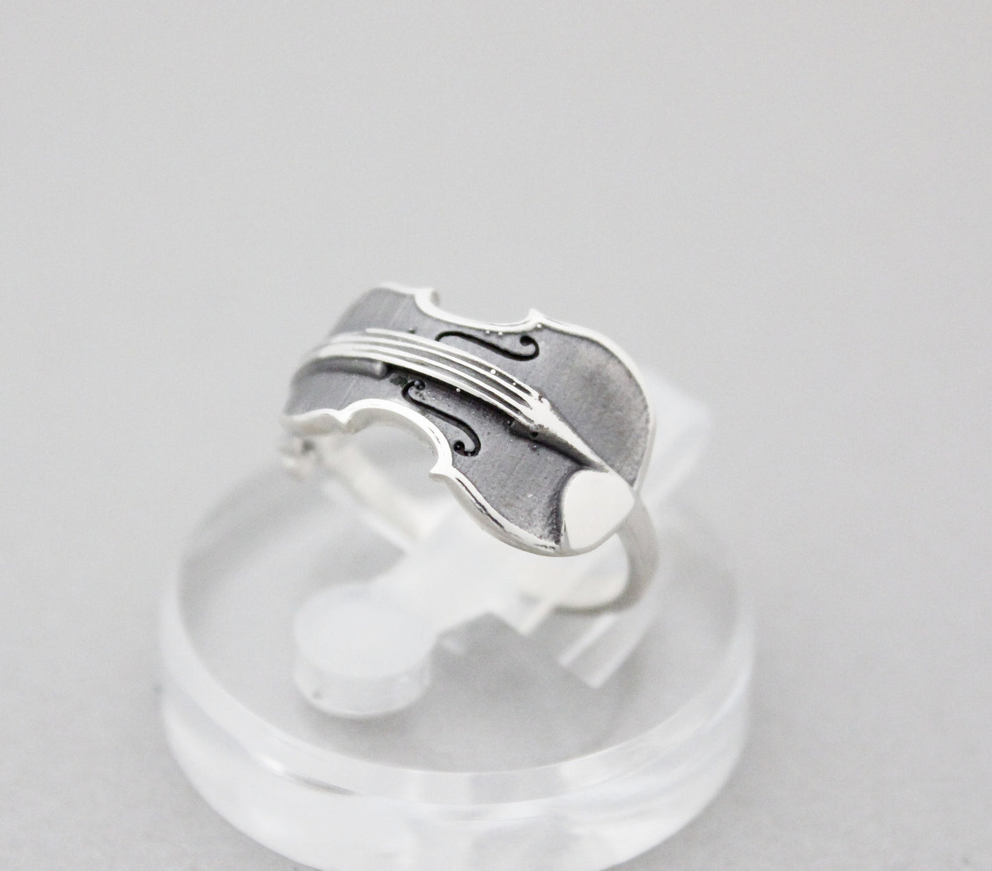 925 Sterling Silver Sideways Violin Ring