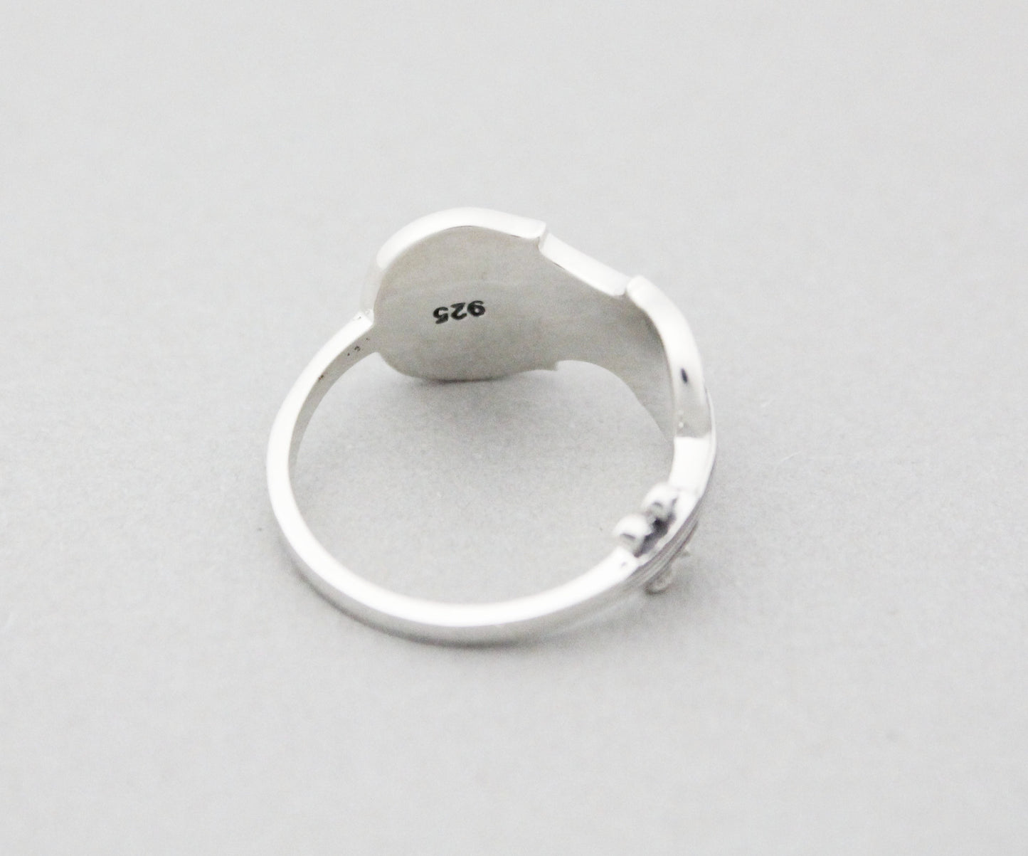 925 Sterling Silver Sideways Violin Ring