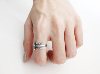 925 Sterling Silver Sideways Violin Ring