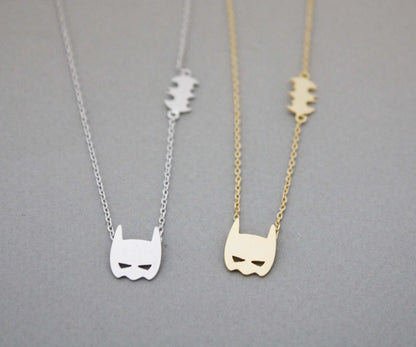 Dark night Batman necklace in Gold / Silver