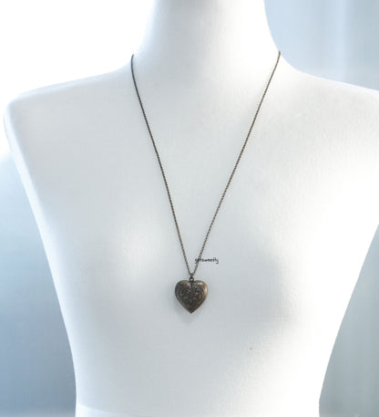 Antique style Heart Locket Necklace, N0308S