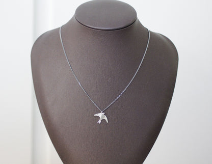 925 Sterling Silver Peace Dove Bird Pendant Necklace in Gold/Silver