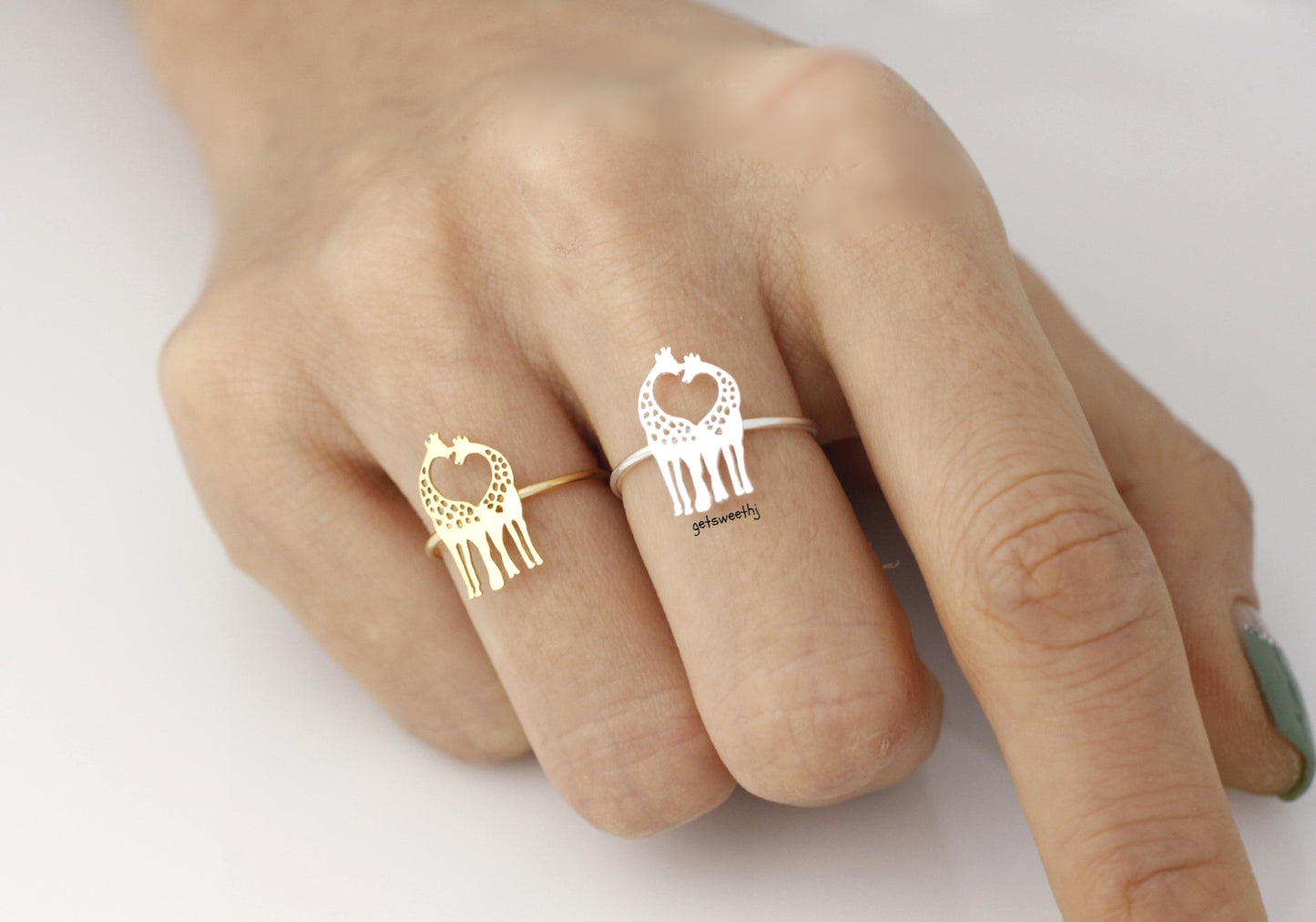 Loving Giraffe adjustable ring in silver/ gold, R0009G