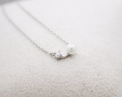 925 sterling silver Pearl and cubic Pendant necklace