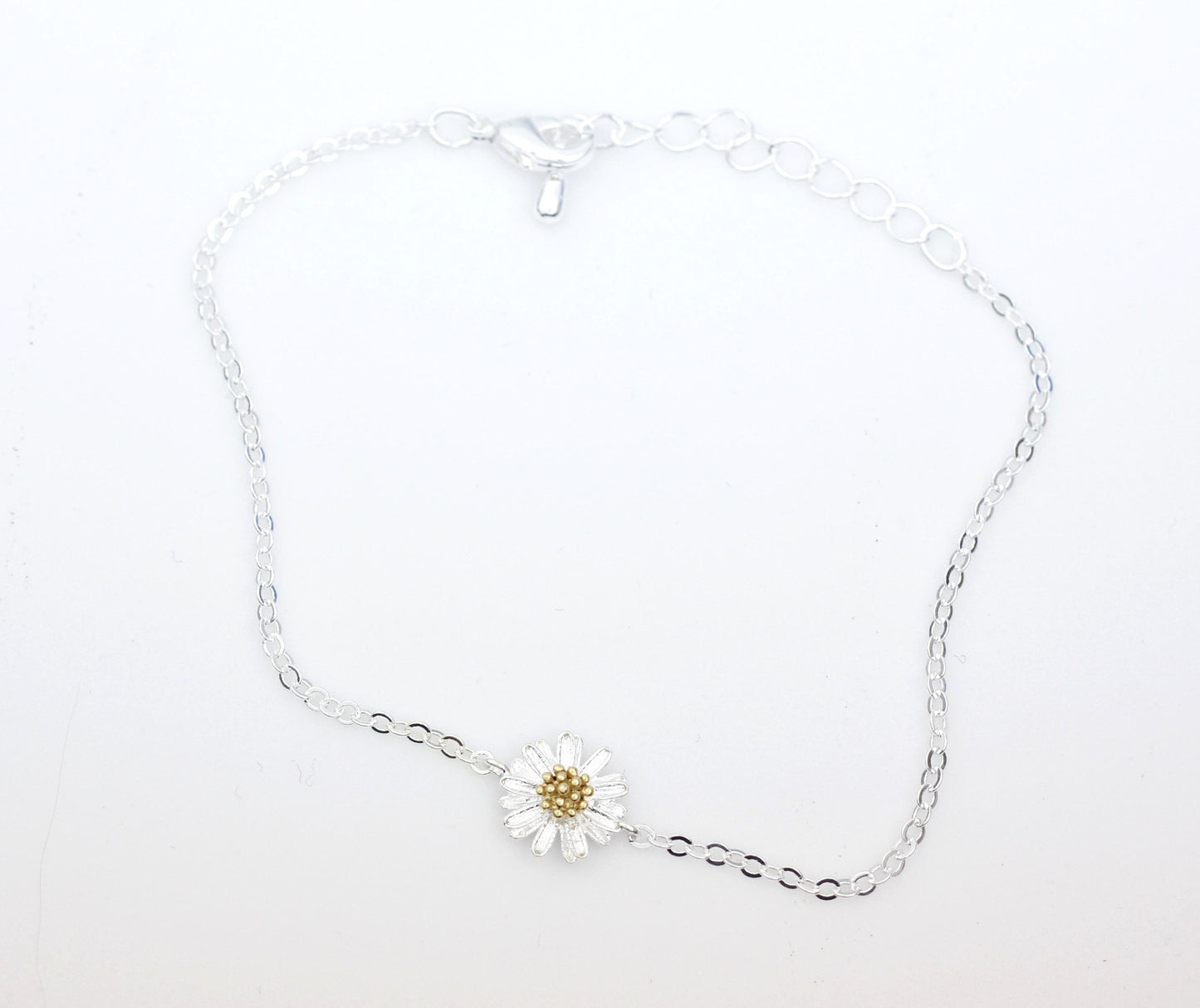 White Daisy flower pendant bracelet (925 sterling silver / plated over Brass)