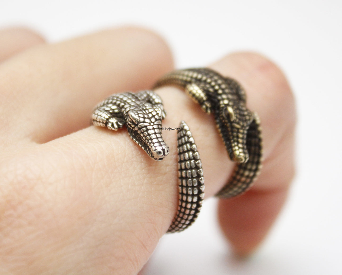 Antique style Alligator or Crocodile Adjustable Wrap Ring, R0275S