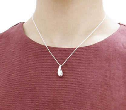 925 Sterling Silver Tear drop / Water Drop pendant Necklace.