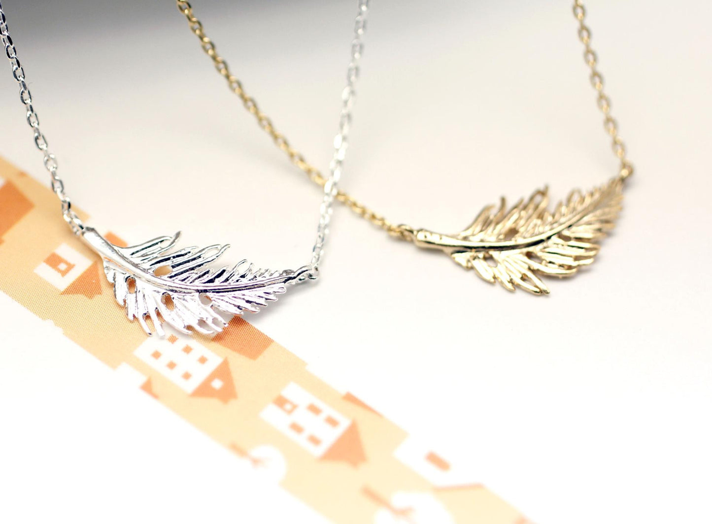 Feather Leaf Necklace in Gold / Silver,(925 sterling silver/plated over Brass) N0389K