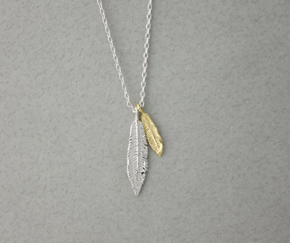 Feather Leaf Pendant Necklace in Gold / Silver