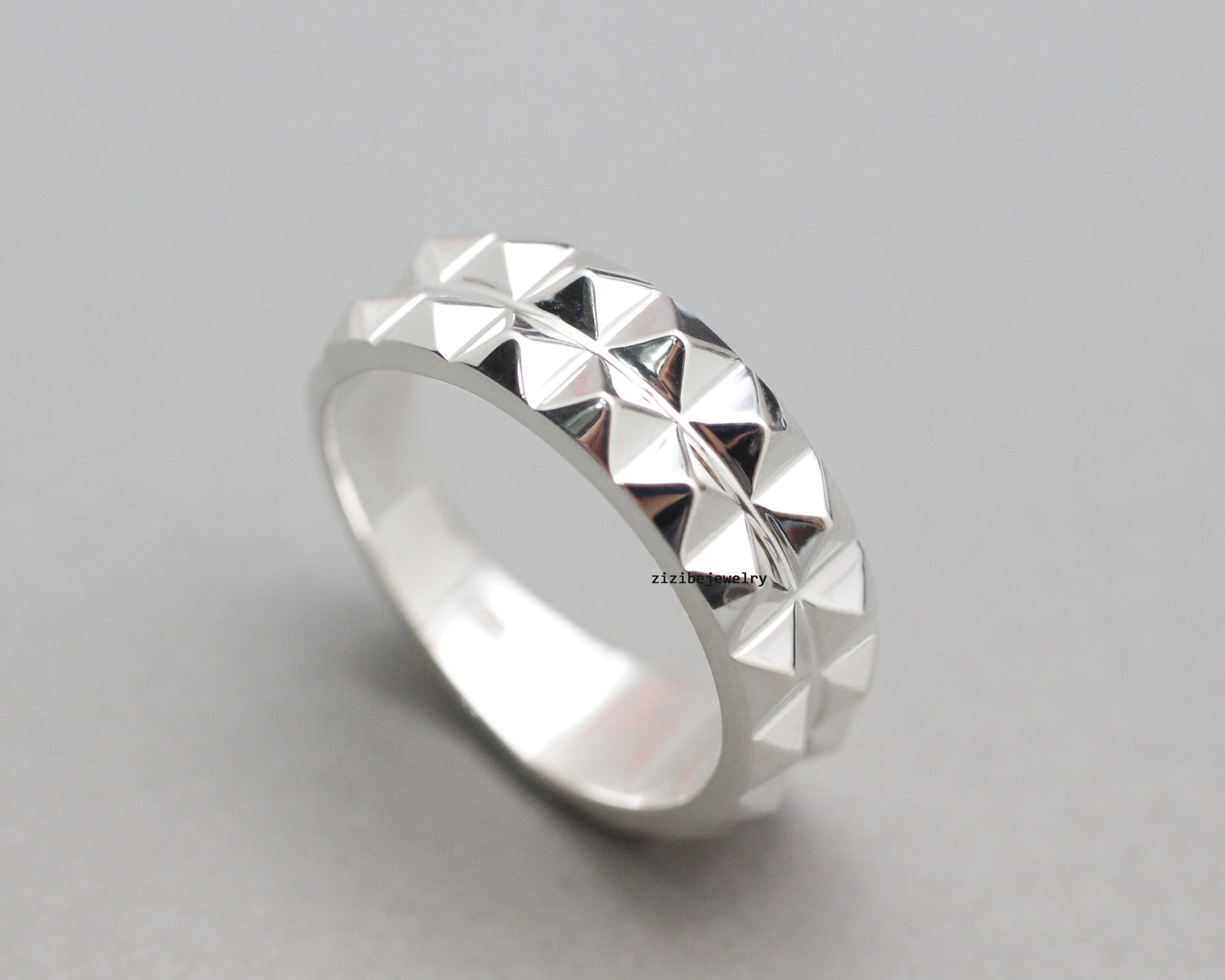 925 Sterling Silver 2 line Stud Ring , Pyramid Eternity Ring