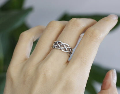 925 Sterling Silver Twisted Helix Pattern Infinity simbol Ring