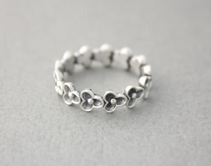 925 sterling silver  Three Petal band Ring