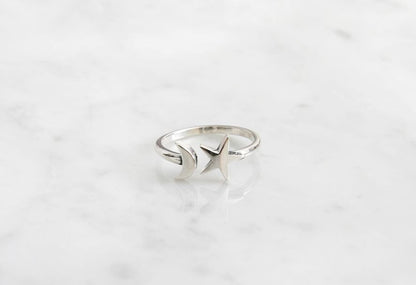 925 Sterling Silver Crescent moon and star / Stars ring