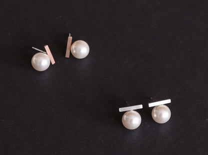 925 sterling silver Tiny square Pipe Bar with Pearl stud earrings