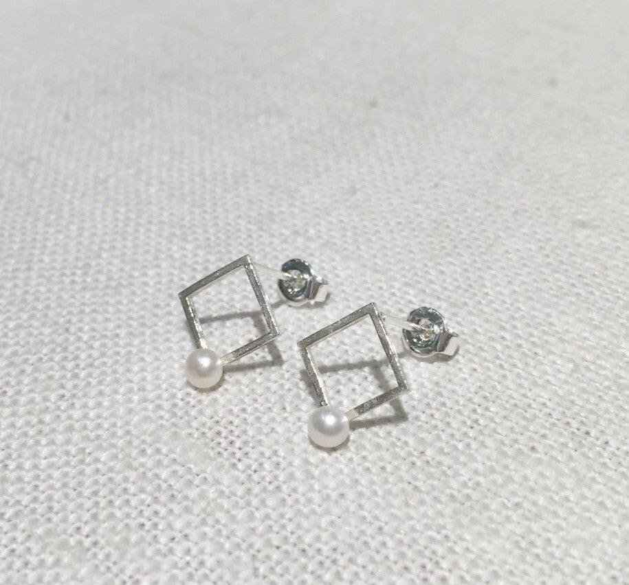 925 Sterling Silver Geometric Stud Earrings, Simple Pearl and Triangle and Square geometric Stud Earrings