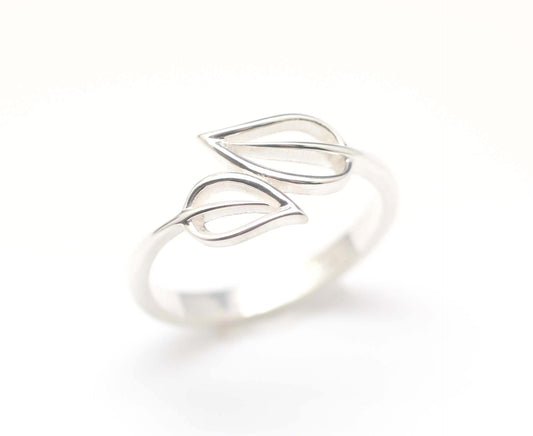 925 Sterling Silver Delicate Leaf ring